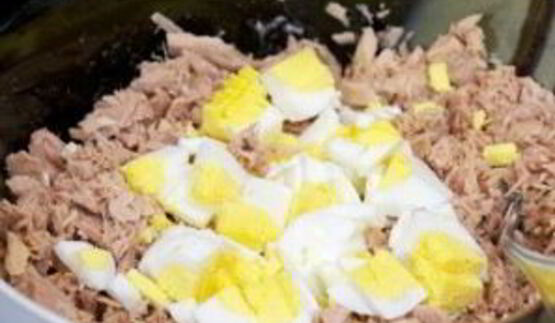 сэндвичи с салатом из тунца