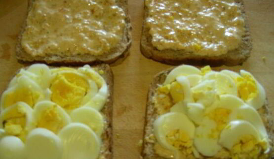 сэндвичи с яйцом в индийском стиле