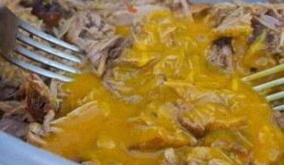 сэндвичи со свининой, жареной в пиве с овощами