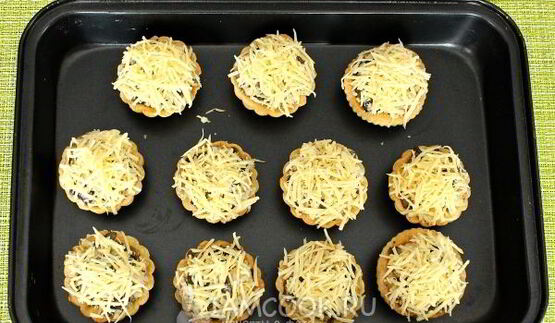 тарталетки с курицей и грибами