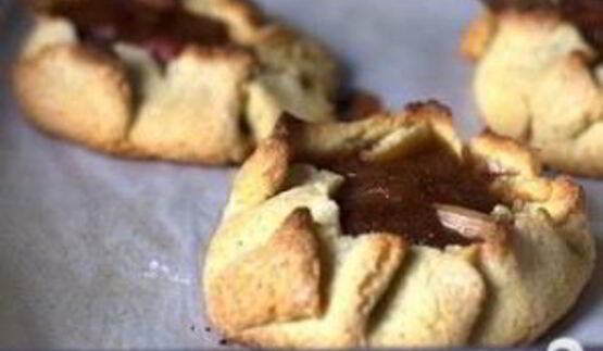 тарталетки с ревенем