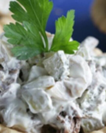 Рецепт тарталеток с салатом из говядины и грибов в мультиварке