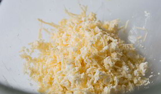 томатные тарталетки с сыром