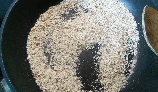 сливовый тарт с ореховым безе