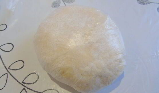 сметанный тарт с вишней и вином