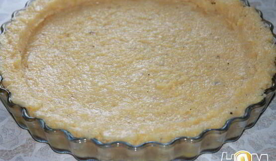 тарт из поленты с луком пореем