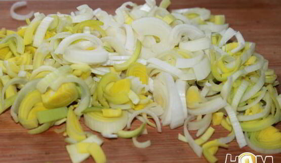 тарт из поленты с луком пореем