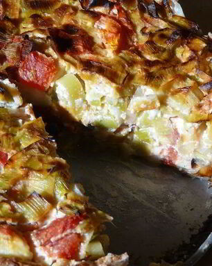 Тарт из порея и овечьего сыра