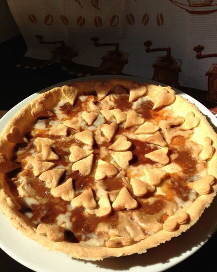 Рецепт тарта из творожного теста с карамельками