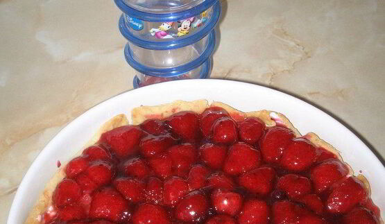 тарт с белым шоколадом и двойной клубникой