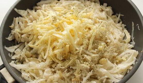 тарт с капустой и перепелиными яйцами