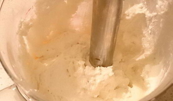 тарт с клубничным муссом и желе