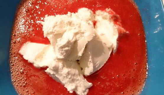 тарт с клубничным муссом и желе