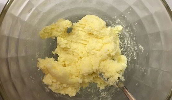 тарт с клюквой в сметанной заливке