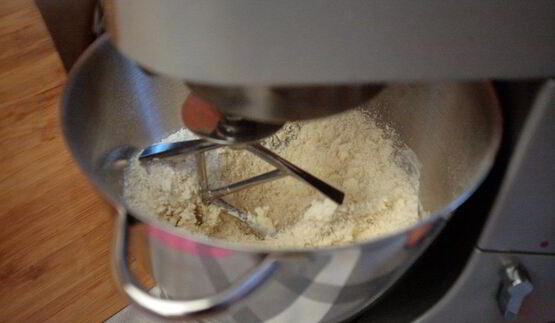 тарт с лимонной начинкой и белковым кремом