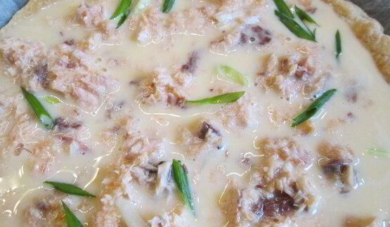 тарт с лососем и овощами