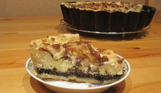 тарт с маком, творогом и яблоками