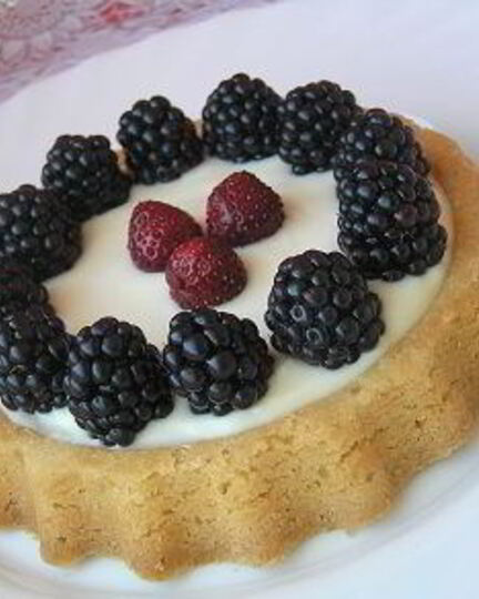 Рецепт тарта с маскарпоне и ежевикой