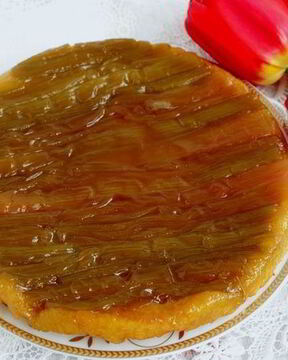 Тарт с ревенем и кардамоном