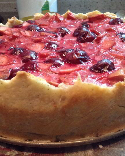 Рецепт тарта с яблоками, вишней и марципаном