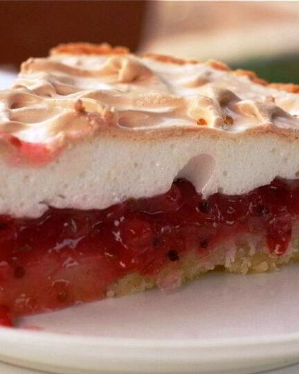 Рецепт тарта со смородиной и меренгой