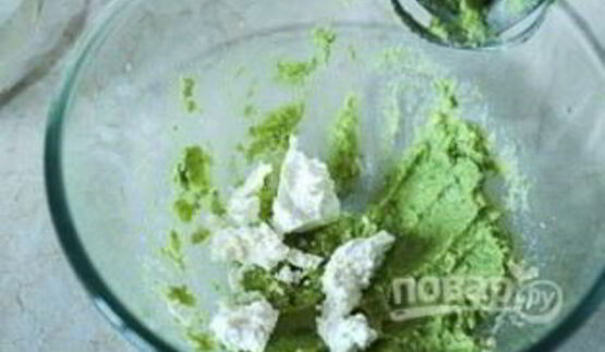 тартинки с авокадо и печенью трески