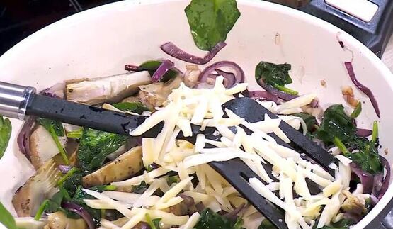 артишоки со шпинатом на тостах