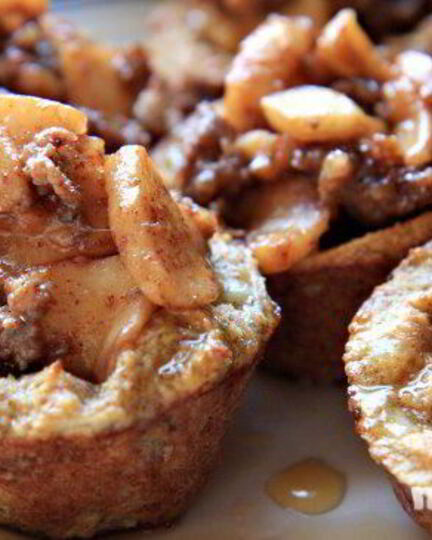 Рецепт французских тостов с яблоками и колбасой