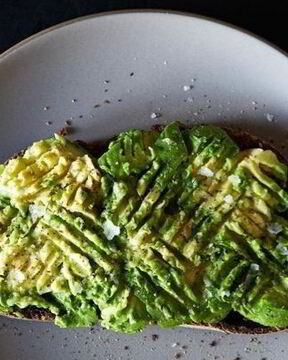 Тосты с авокадо