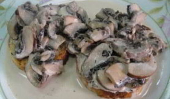 тосты с грибами