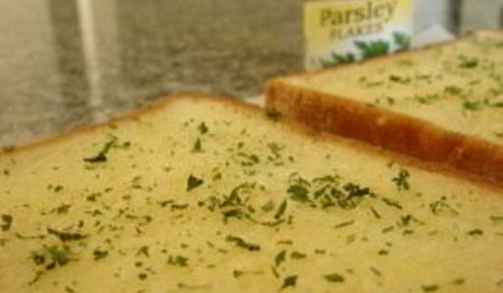 тосты с сыром и чесноком