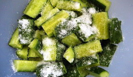 ве-ча — жареные огурцы