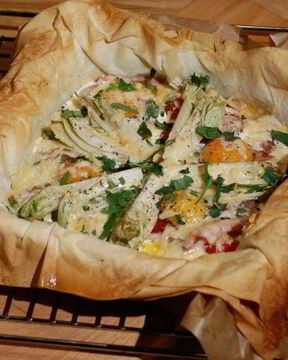 Королевская яичница на тесте фило