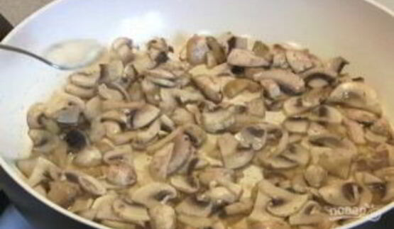 простая яичница с грибами