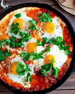 Шакшука — яичница с помидорами