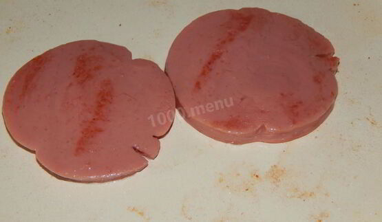 яичница с колбасой