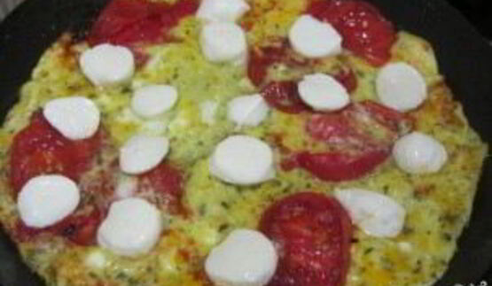 яичница с моцареллой