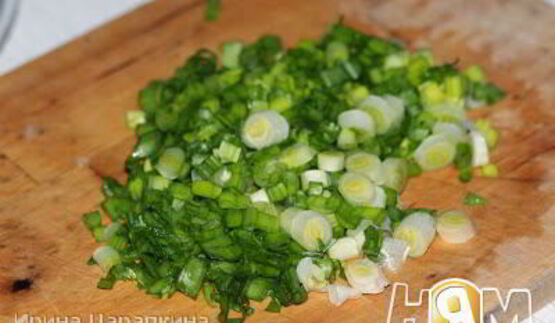 яичница с помидорами и чесноком