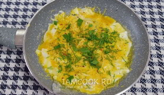 яичница с сыром