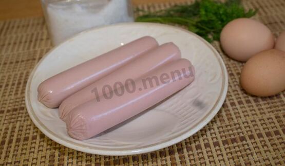 яичница сердечком с сосиской