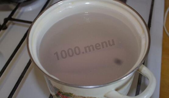 яичница сердечком с сосиской