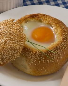 Яичница в булочке