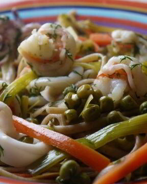 Жульен из морского коктейля