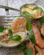 Жюльен с креветками и мидиями