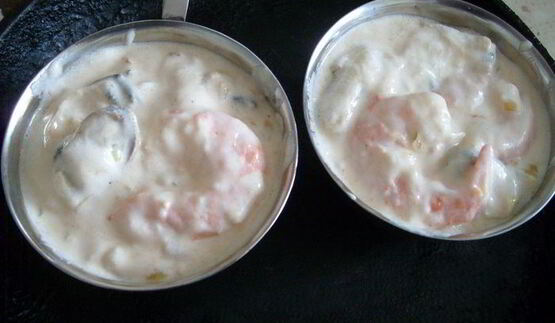 жюльен с креветками и мидиями