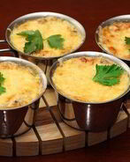 Жюльен с курицей и вешенками