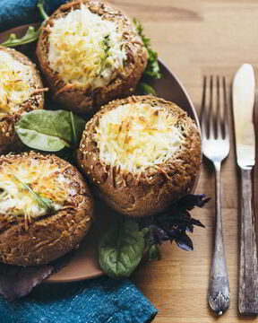 Жюльен в хрустящей булочке